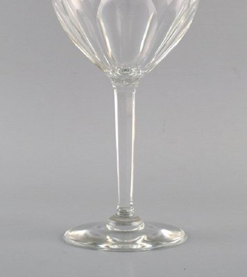 https://cdn20.pamono.com/p/g/1/2/1268609_uc9bf83uj4/art-deco-french-red-wine-glasses-in-clear-crystal-glass-set-of-2-5.jpg
