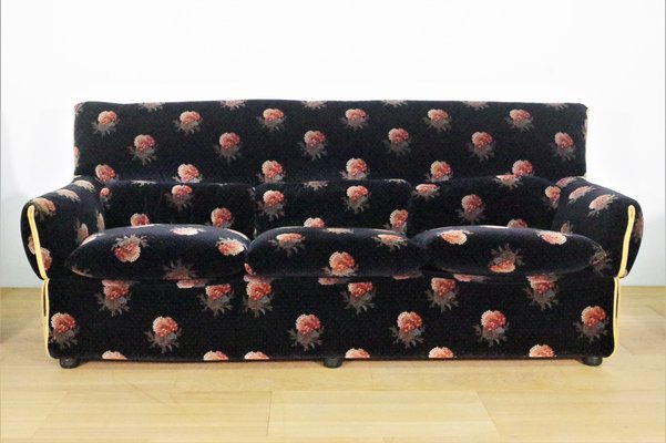 Flower Chenille Sofa Set 1970s Set of 3 for sale at Pamono