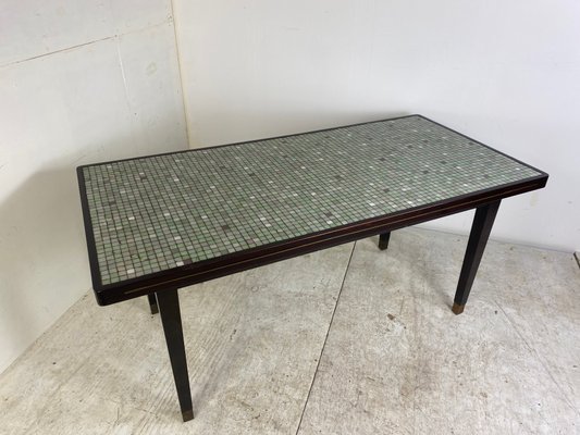 Vintage Mid-Century Regency Mosaik Esstisch aus Holz, Messing & Glas, 1950er bei Pamono kaufen