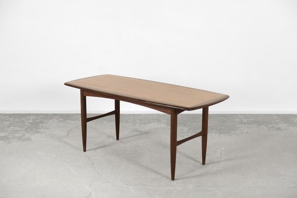 Mobler modern on sale