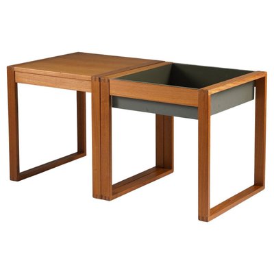 Skandinavische Mid-Century Blumentische aus Teak, 2er Set bei Pamono kaufen
