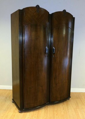 Armoire on wheels outlet