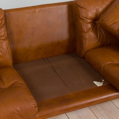 Coronado Sofa By Tobia Scarpa, Caramel Leather Sofa Canada