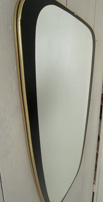 Specchio da parete asimmetrico in ottone, Italia, anni '60 in vendita su  Pamono