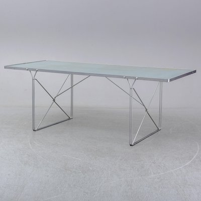Ikea moment table deals