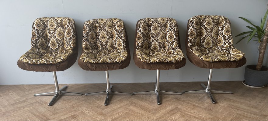 Vintage Swivel Egg Dining Chairs Set, Animal Print Dining Chairs Next To Each Other