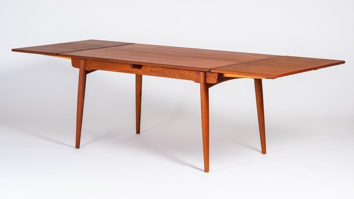 Hans j wegner sale table