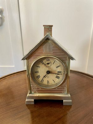 Reloj de escritorio victoriano antiguo inusual de laton de Seth Thomas en venta en Pamono