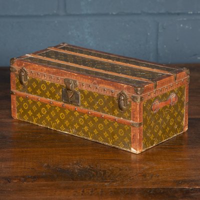 Suitcase Malle Fleurs by Louis Vuitton, 1920s for sale at Pamono