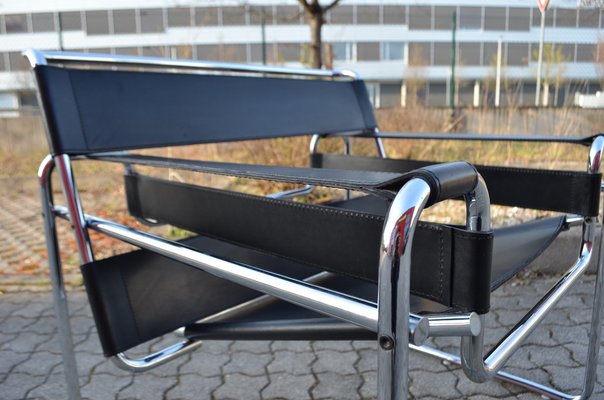 Sedia B3 Wassily vintage in pelle nera di Marcel Breuer per Knoll