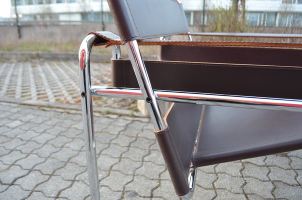 Vintage B3 Wassily Chair in Brown Leather by Marcel Breuer for Knoll  International
