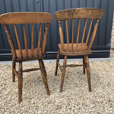 Set of Walnut Windsor Chairs for sale at Pamono