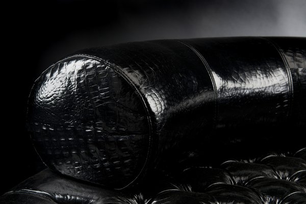 Italian Caponne Breola Rotondon Pouf with Eco Pelle Back from VGnewtrend