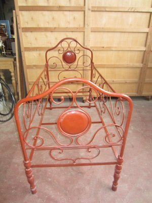 Wrought iron cot discount