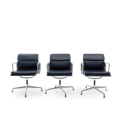 EA 208 Soft Pad Alu Group Office Chair by Charles Ray Eames for Vitra