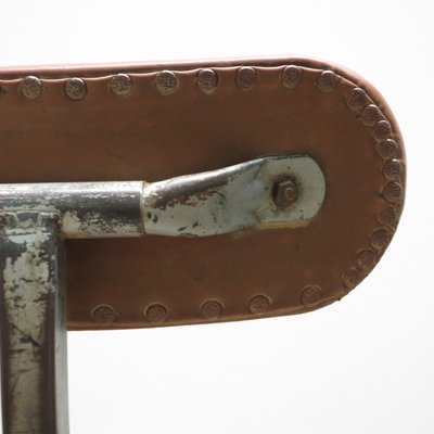 Chaise De Bureau Tournante Industrielle En Acier Et En Cuir En Vente Sur Pamono Chaise De Bureau Tournante Industrielle En Acier Et En Cuir En Vente Sur Pamono