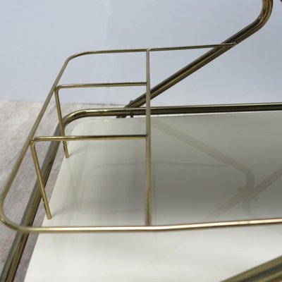Ancien Chariot De Service En Osier Blanc Avec Plateau Amovible, Trois étagères, Roulettes, Super état Pour Salle à Manger