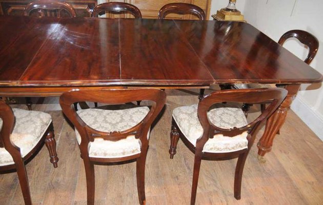 Antique mahogany cheap dining table