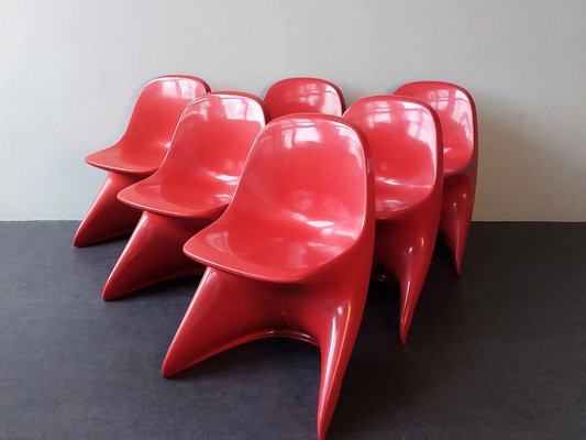 Iconic plastic chair cheap
