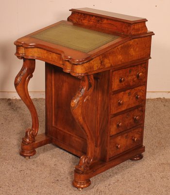 19th Century Davenport Desk in Walnut for sale at Pamono