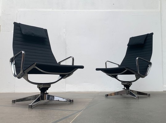 Set of Mid-Century EA 124 Aluminium Armchairs by Charles Ray