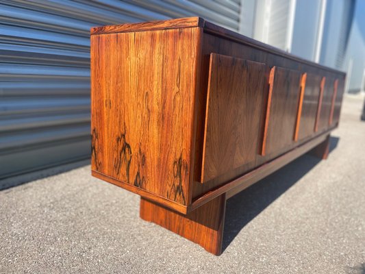 Rosewood Sideboard by Poul Hundevad for sale at Pamono