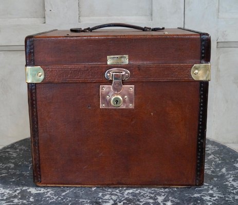 Antique Hat Box from Delion, Paris for 