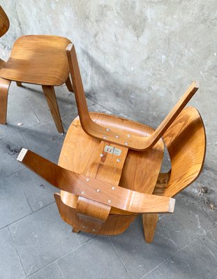 DCW Dining Chairs in Ash by Charles Ray Eames for Herman Miller 1940s Set of 4