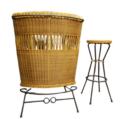 Wrought iron bar 2024 table and chairs