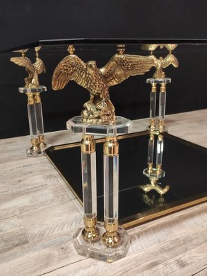 Mesa de centro neoclásica de vidrio con águilas de bronce dorado en venta  en Pamono