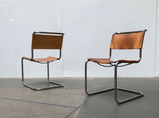 Deutsche Vintage S33 Freischwinger aus Leder von Mart Stam für Thonet, 8er Set bei Pamono kaufen