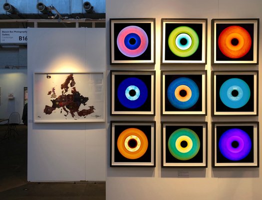 Heidler & Heeps, de vinilo: instalación de tocadiscos de nueve piezas, fotografías a color, enmarcado, juego de 9 en venta en Pamono