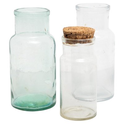 https://cdn20.pamono.com/p/g/1/3/1315942_q2lhfoxj7p/vintage-spanish-glass-containers-1950s-set-of-3-1.jpg