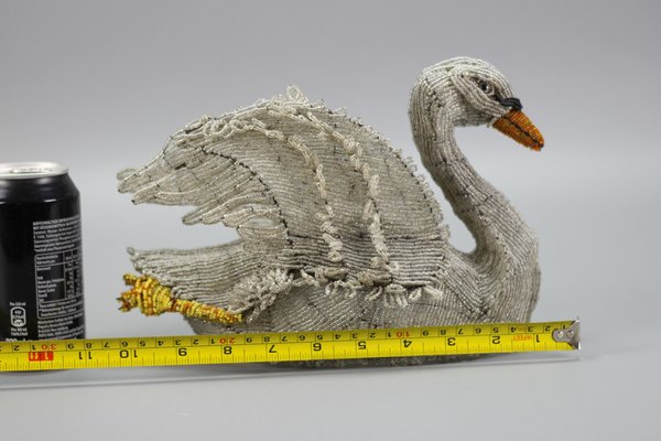 https://cdn20.pamono.com/p/g/1/3/1318371_rw6f8ux6h3/19th-century-beaded-swan-figure-19.jpg