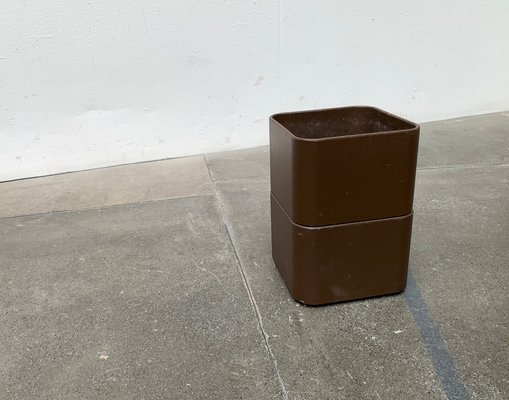 Space Age Flower Planter, 1970s, Set of 2 for sale at Pamono