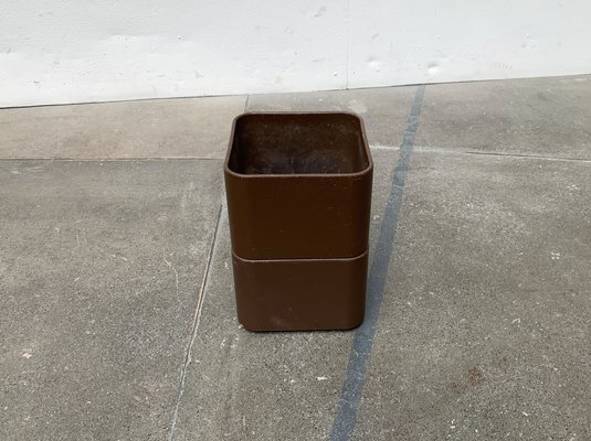 Space Age Flower Planter, 1970s, Set of 2 for sale at Pamono