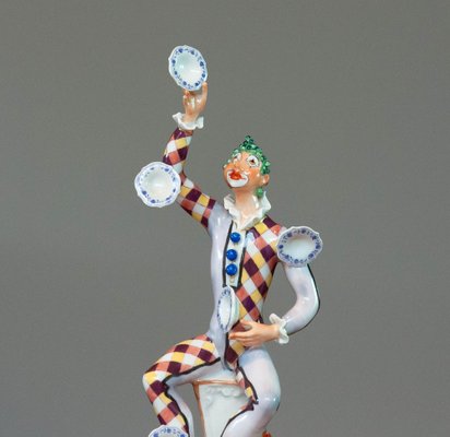 https://cdn20.pamono.com/p/g/1/3/1320166_61ms14wrum/vintage-porcelain-juggler-statue-by-peter-strang-for-meissen-3.jpg