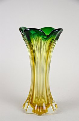 Mid-Century Italian Vase in Green Yellow Murano Glass, 1960 for