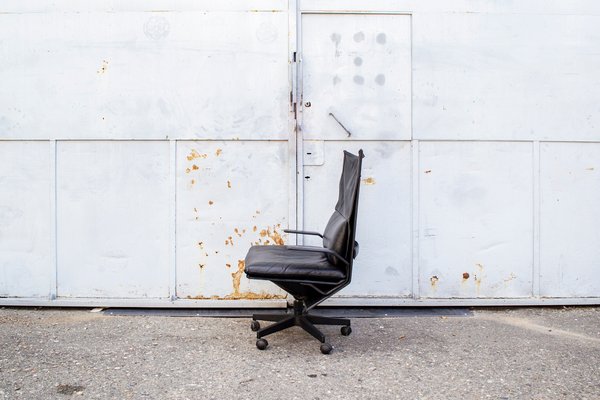 Italian Leather Desk Armchair from Bernini for sale at Pamono