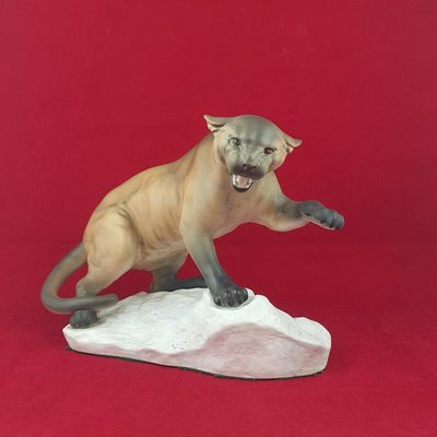 1702 Figura de Puma on Rock BSK 5672 Beswick en venta en Pamono