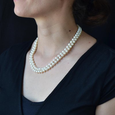 evitar taller Lógicamente Collar de dos hileras de perlas cultivadas blancas, años 70 en venta en  Pamono