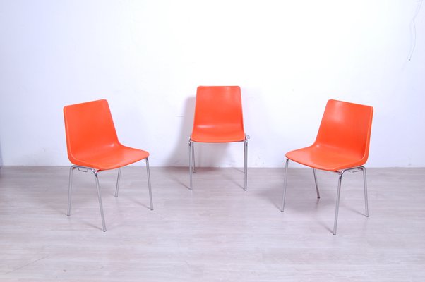 Plastic and steel chairs new arrivals