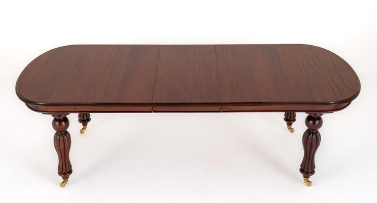 Victorian Mahogany Extendable Dining Table