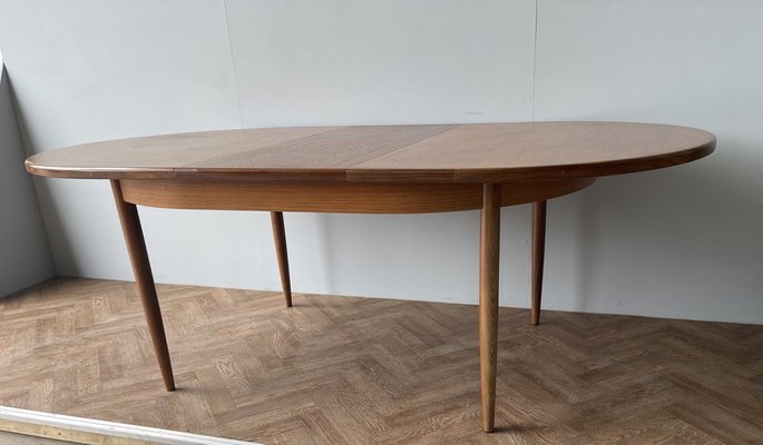 Fresco Vintage Oval Extending Teak, How To Make Expanding Circular Dining Table