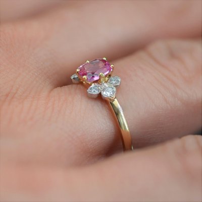 Anello zaffiro rosa shop e diamanti