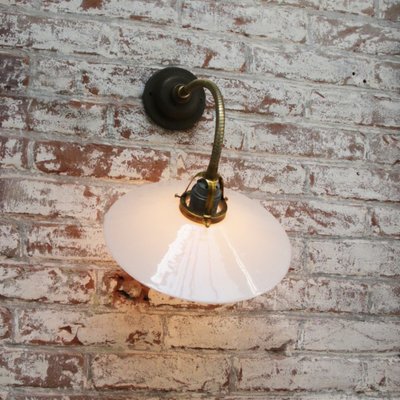 Applique Murale Vintage Laiton Et Opaline Blanche Style Shabby Cosy