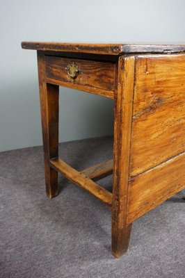 Drop 2024 leaf nightstand