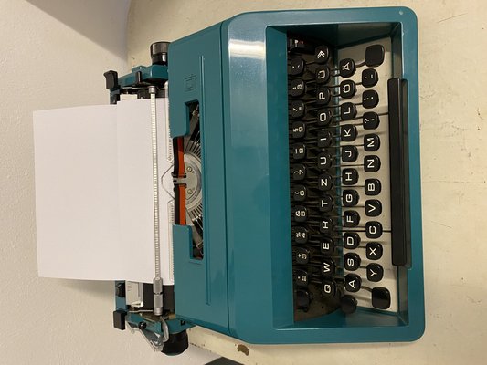 Studio 45 D Typewriter by Ettore Sottsass for Olivetti for sale at