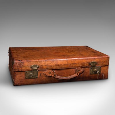 Grande Valise Antique en Cuir, Angleterre en vente sur Pamono