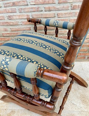 Rocking chair for 7 year old 2025